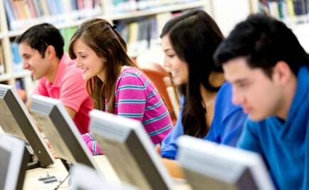 Busca SEP incrementar estudiantes de prepa en línea 