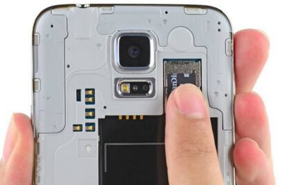 Galaxy S7 podría traer de vuelta la ranura para microSD