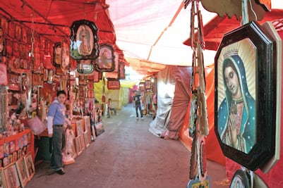 Chíguil acusa comercio ilegal afuera de la Basílica