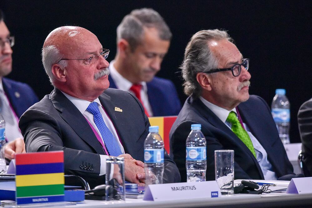 Imago7. Enrique Bonilla Presidente de la Liga MX y Decio de María Presidente de la FEMEXFUT