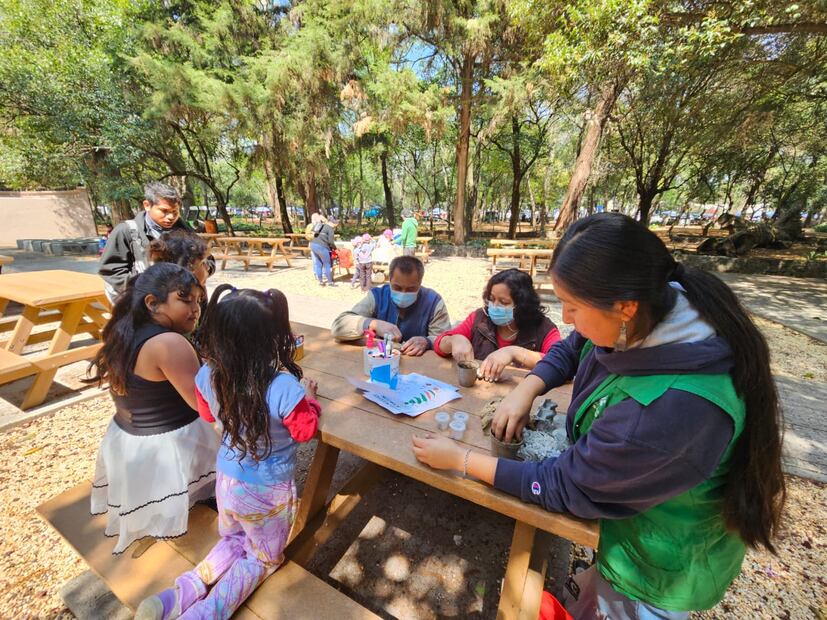 Acuarela al aire libre en Chapultepec. Foto: X @ChapultepecCDMX