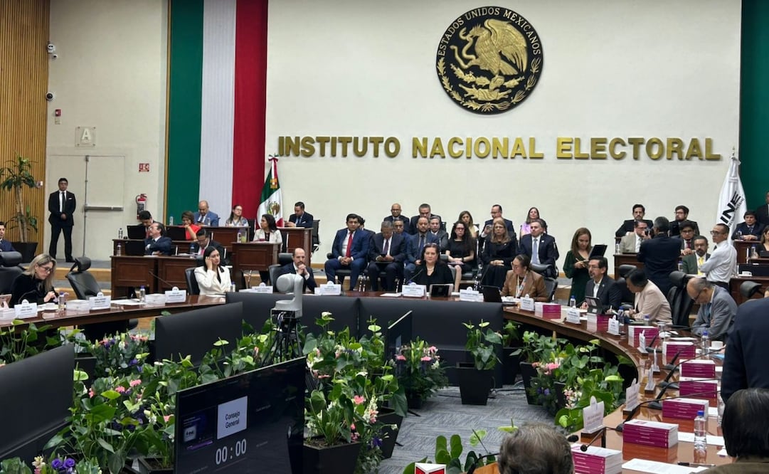 Guadalupe Taddei toma protesta de nuevos consejeros electorales del INE. Foto: Alejandra Canchola/EL UNIVERSAL