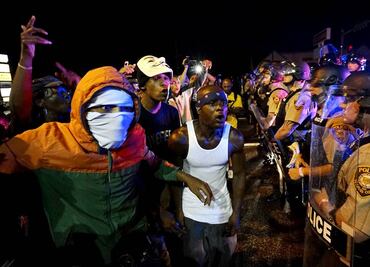 Tiroteos en Ferguson dejan 3 heridos y 5 detenidos