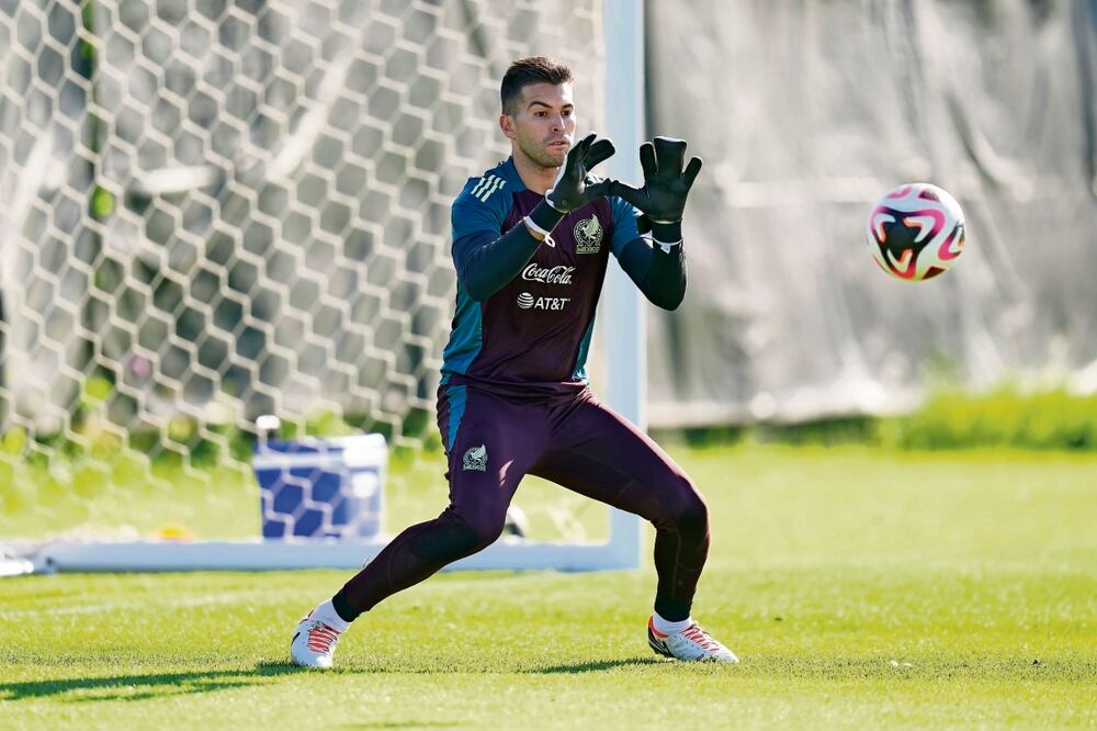 Julio González, uno de los que tiene la oportunidad de mostrarse. Foto: Imago7