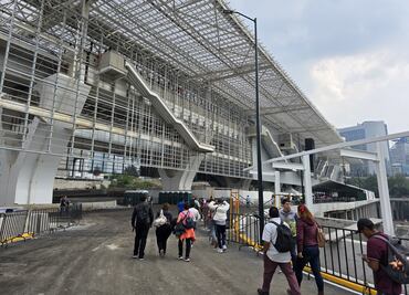 VIDEOS: Cientos de personas acuden a la estación Santa Fe del Tren Interurbano previo a su inauguración