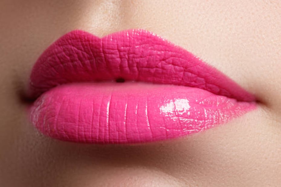 Labial rosa brillante. Foto: Unsplash