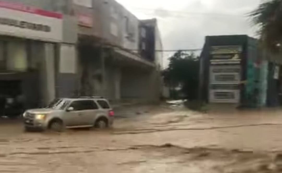 Huracán "Priscila" genera lluvias moderadas en Los Cabos, Baja California Sur (06/10/2025). Foto: Especial