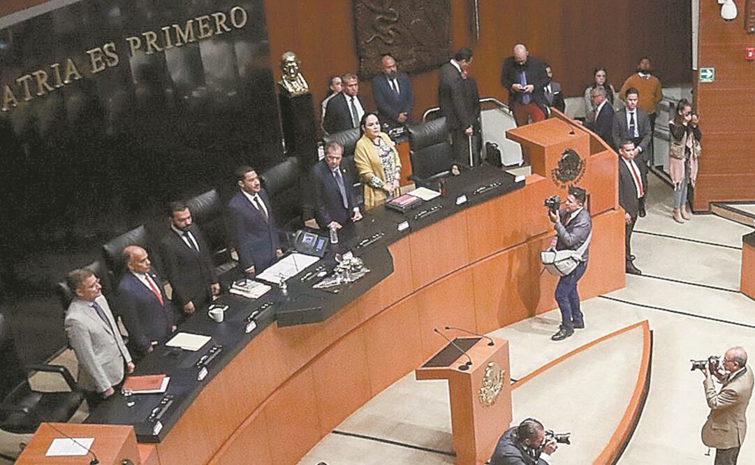 La oposición en la Cámara Alta manifestó su desacuerdo a la reelección del presidente de la Mesa Directiva en San Lázaro. Foto: ARCHIVO EL UNIVERSAL