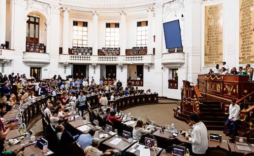 Acumula Congreso iniciativas por despojo