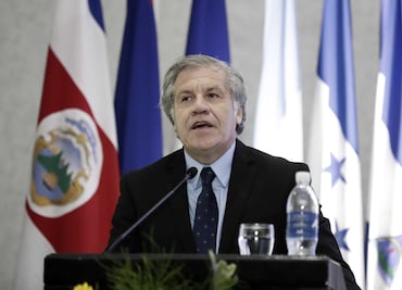 SIP otorga Gran Premio de Libertad de Prensa a Luis Almagro