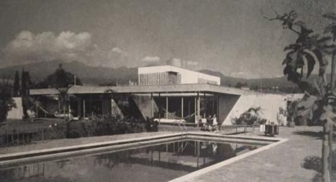 Las famosas casas con cimientos de lava volcánica