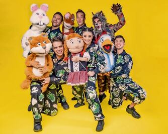 Entre "Las Divinas" y el teatro: Violeta toma desafío triple