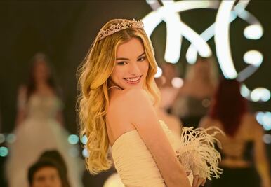 "Cindy La Regia" quiere dar lecciones de resiliencia