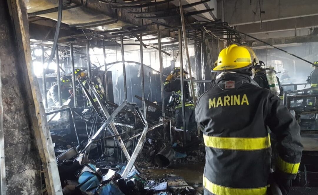 Incendio en el piso 9 del edificio de Conagua. Foto: Especial 