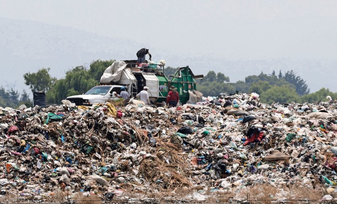 Vecinos del relleno de Capulhuac pidieron su cierre desde hace 7 años. Foto: Especial