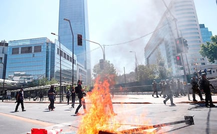 Protestas en Chile alcanzan a barrios acomodados con saqueos y destrozos 