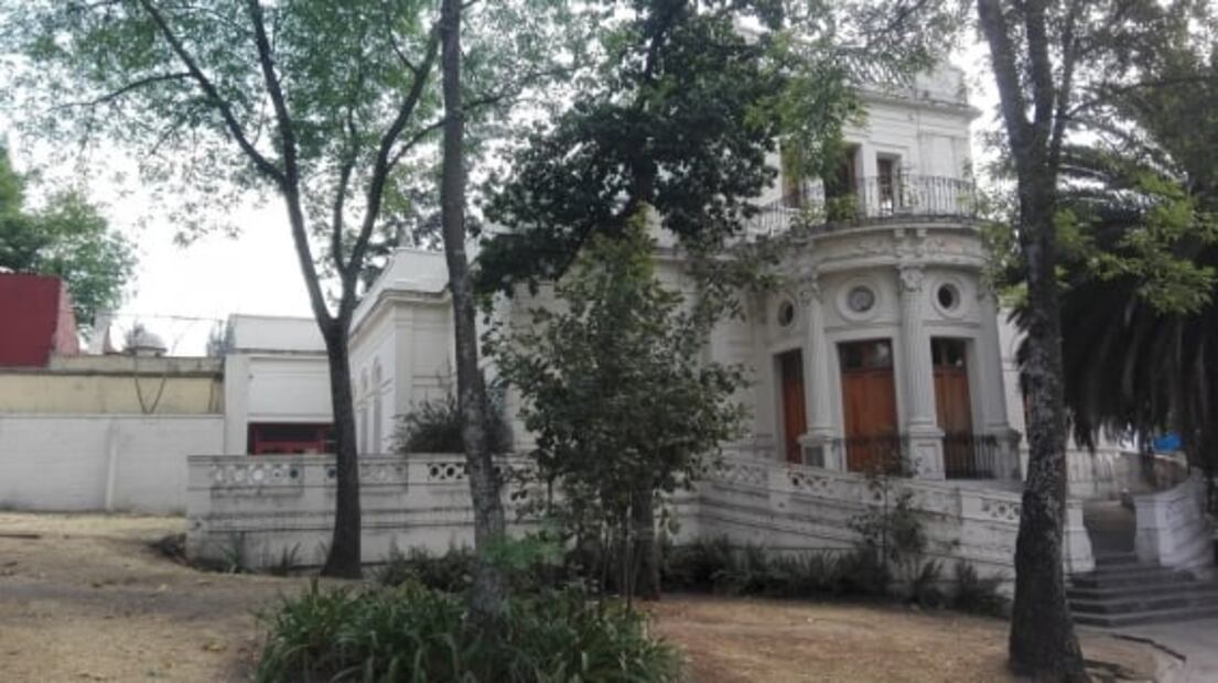 La famosa casa de Tlalpan que tenía un teatro y un puente 