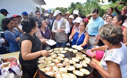 Reconstrucción en Morelos, sin importar credo o partido político: Graco