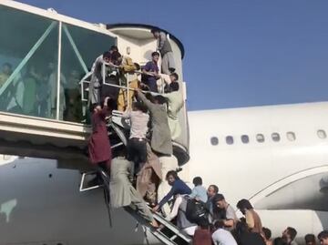 Así se vive el caos y la desesperación de los afganos tras la entrada del Talibán a Kabul