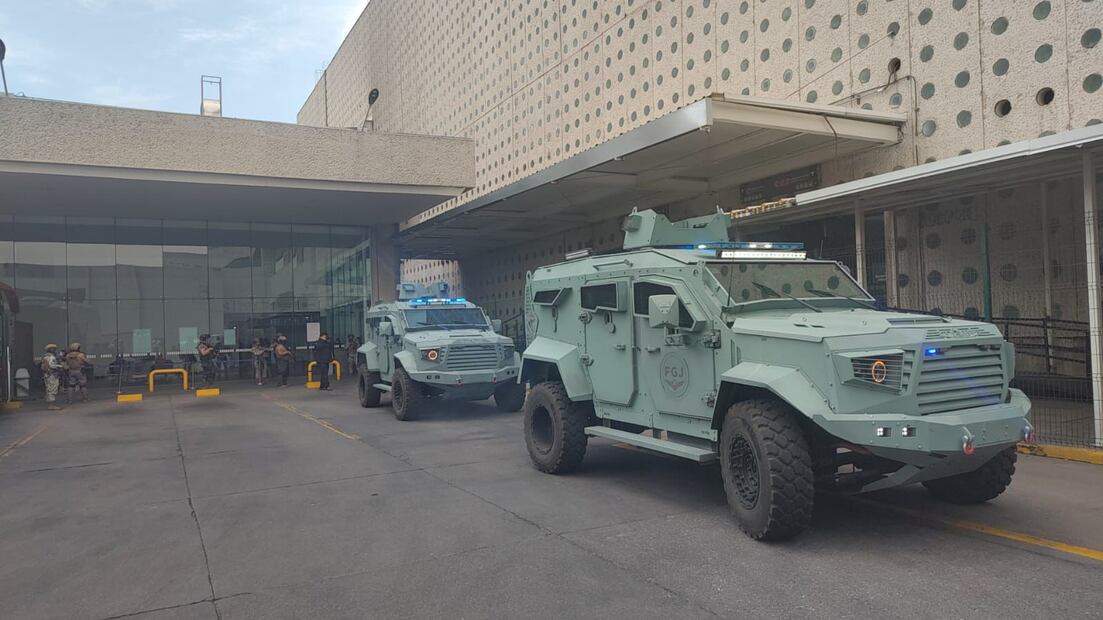 Debido a su peligrosidad, serán llevados en convoy a la Fiscalía de Asuntos Especiales, ubicada en Toluca. (FOTO: Especial)