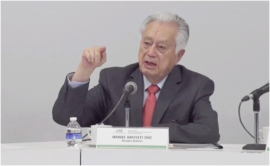 El funcionario expresó que la CFE es una empresa de servicio público y no es una empresa comercial.