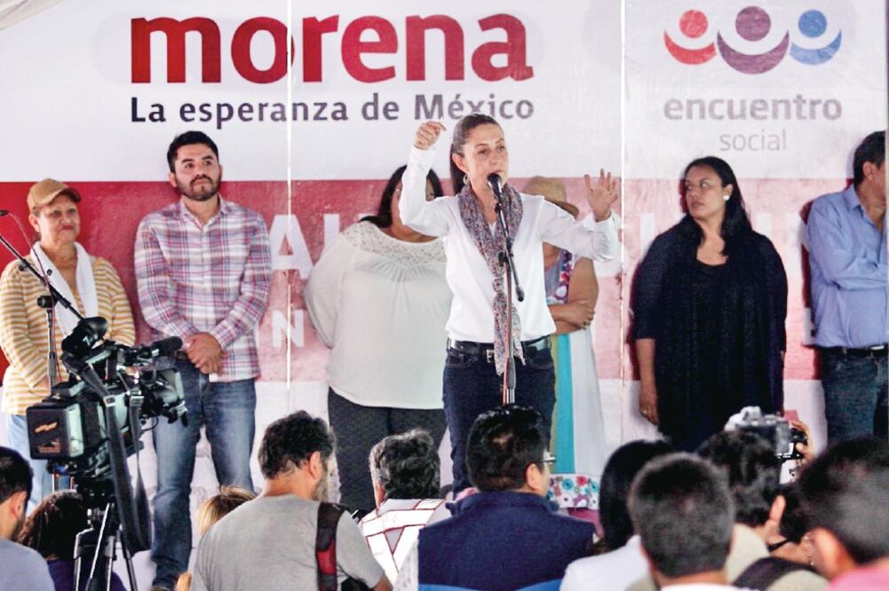 La ex delegada de Tlalpan se reunió con simpatizantes a quienes reafirmó su promesa de ahorrar 25 millones de pesos por austeridad en el gobierno (ADOLFO VLADIMIR. CUARTOSCURO)