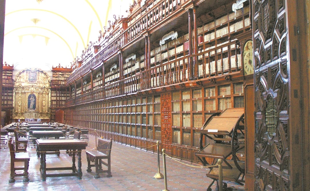 La biblioteca conserva la biblioteca personal del obispo Palafox y Mendoza. Foto: ARCHIVO EL UNIVERSAL