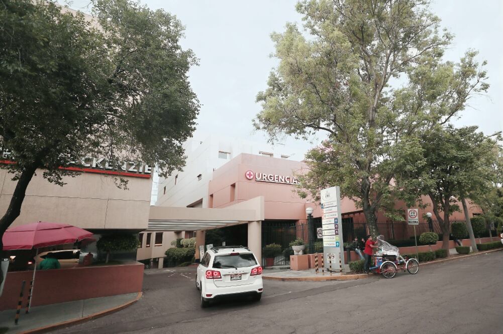 Por problemas respiratorios, el ex presidente Luis Echeverría permanece en terapia intermedia en el Hospital ABC de Observatorio (ARCHIVO EL UNIVERSAL)