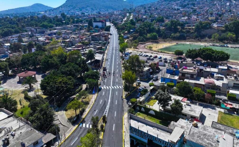 Avenida Nacional será repavimentada con el tren que recientemente entregó la presidenta Claudia Sheinbaum al gobierno de Ecatepec.
Foto: Especial.
