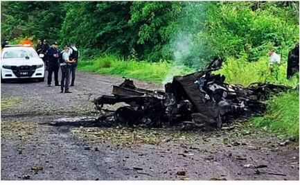 Incendian con bomba molotov camión de cortadores de limón en Apatzingán, Michoacán
