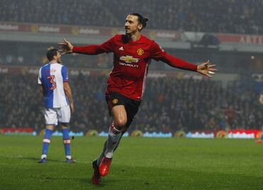 Manchester United vence 1-2 al Blackburn Rovers y avanza en la FA Cup