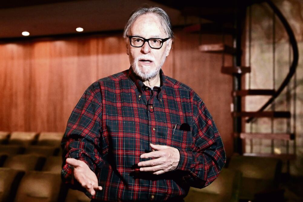 Para David Huerta la poesía no es un género, sino que es la esencia de la literatura (BERENICE FREGOSO. EL UNIVERSAL)