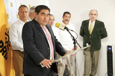 Alejandra Barrales no conoce al sol azteca: Miguel Barbosa