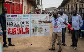 Incendian otro centro de tratamiento de ébola en el Congo; huyen 18 casos sospechosos