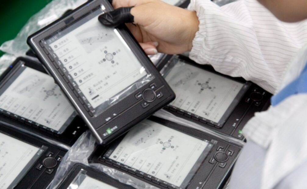 EU advierte a empresas de ese país sobre supuestos riesgos de usar tecnología china