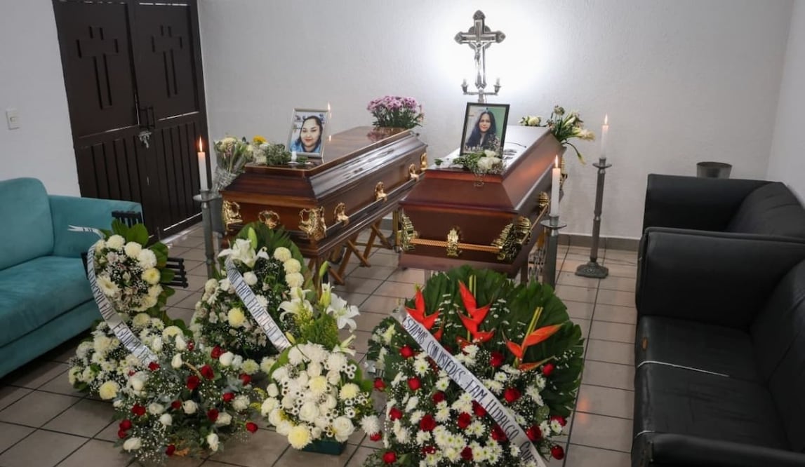 Velan a madre e hija asesinadas en Cuautitlán; familiares exigen justicia por doble feminicidio. Foto: Luis Camacho