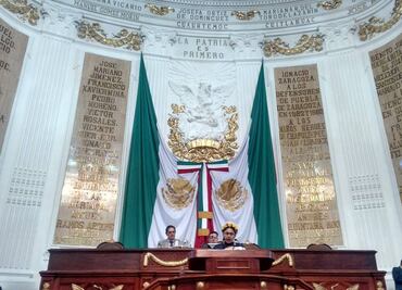Asambleísta canta las mañanitas en náhuatl a EL UNIVERSAL