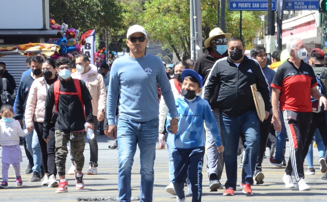 En Nuevo León se permitió quitarse el cubrebocas en espacios abiertos. Foto: Emilio Vasquez / EL UNIVERSAL