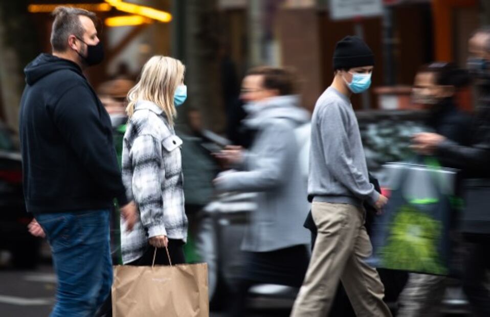 "Quédense en casa"; europeos se encierran de nuevo frente a la pandemia de Covid