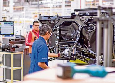 Aranceles de Trump apagan el potencial del PIB de México, alerta