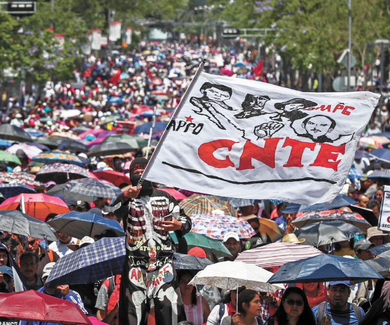 Entre los grupos más visibles para la contienda interna del SNTE se encuentra la Coordinadora Nacional de Trabajadores de la Educación. 