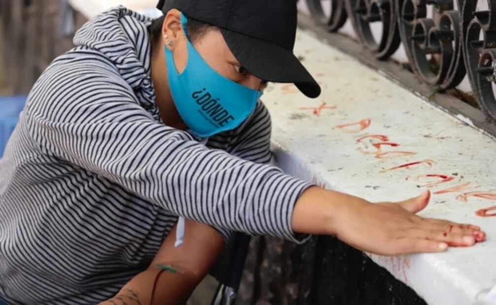 Aplicación de vacunas, amor en pandemia e inicio de la cuaresma, entre las fotos de la semana