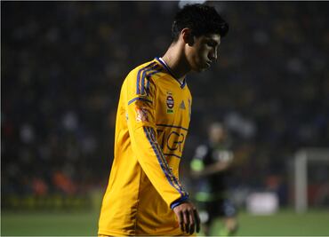 Alan Pulido muestra amor por Rayados y rencor a Tigres