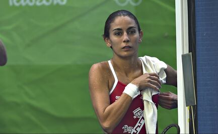 Representante de Paola Espinosa pide dedazo a la FMN, a pesar del papelón de la clavadista