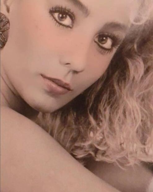 Consuelo Duval comparte video inédito de su primera aparición en tv ¡Tenía 17 años!