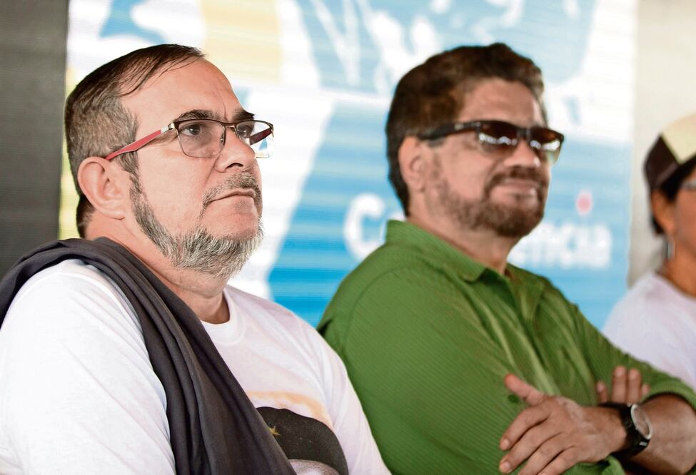 Timochenko e Iván Márquez señalaron que la decisión que tomen en la conferencia será de obligado cumplimiento para las FARC (RICARDO MAZALAN. AP)
