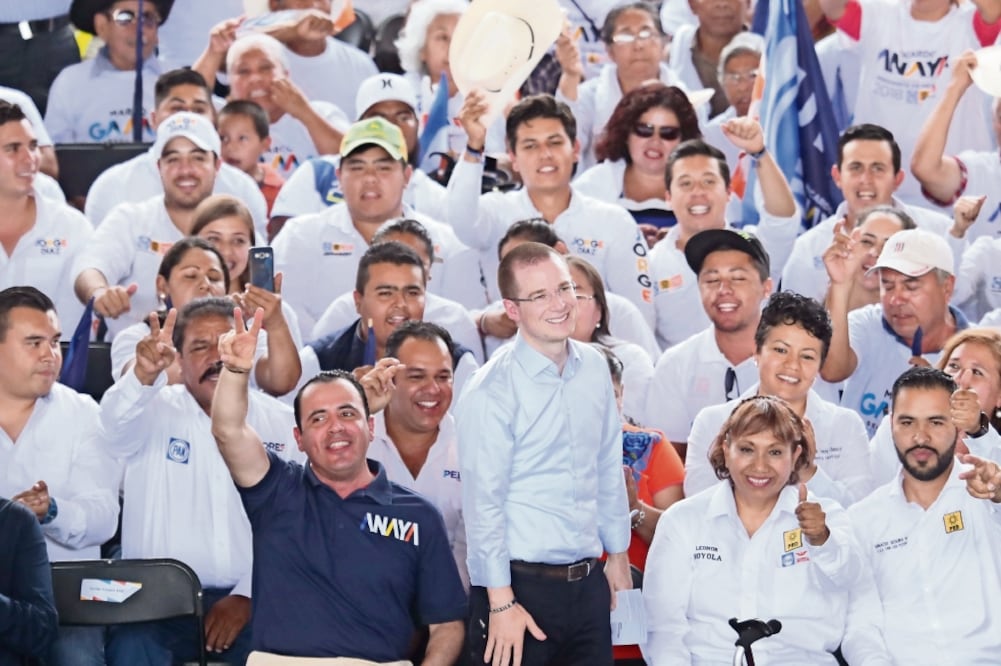 En San Luis Potosí, Ricardo Anaya, candidato a la Presidencia de Por México al Frente, dijo que López Obrador ya no es el “a m o ro so” de las precampañas. Foto: ARIEL OJEDA. EL UNIVERSAL