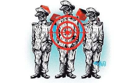 ¿Operación limpieza en la Marina?