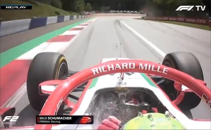 Hijo de Michael Schumacher sufre insólito incidente en la F2 