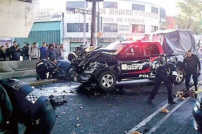 Choca patrulla contra unidad de traslados